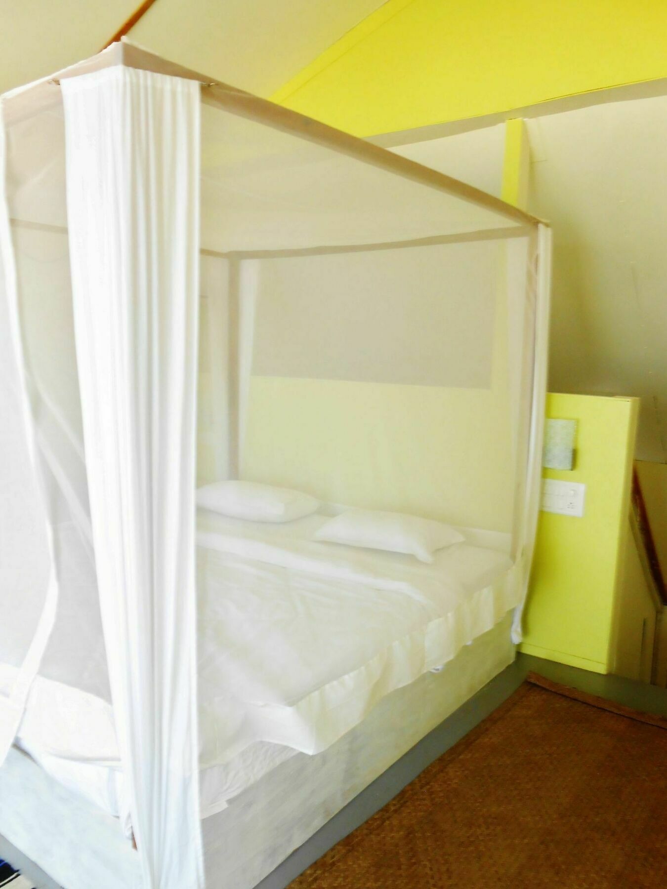 Saffron Sands Hotel